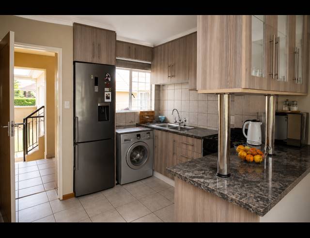 2 BEDROOM APARTMENT TO LET IN COMET